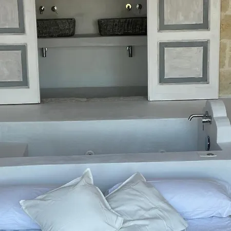 Relais Grottone Bed & Breakfast Ostuni Exterior photo
