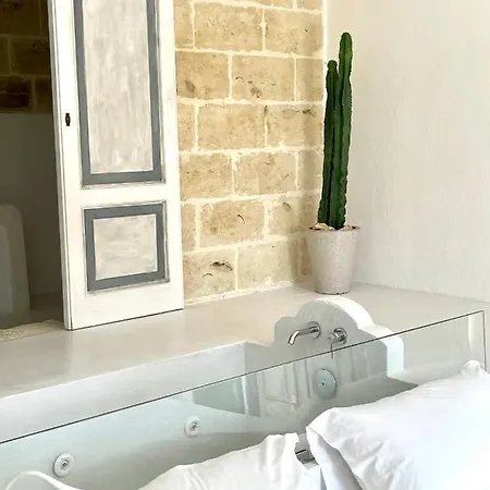 Relais Grottone Bed & Breakfast Ostuni Exterior photo