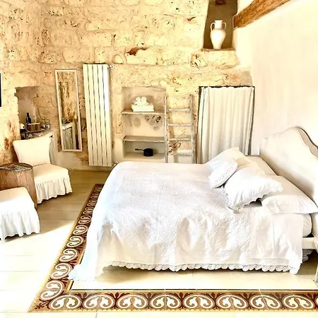 Relais Grottone Bed & Breakfast Ostuni Exterior photo