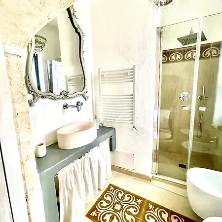 Relais Grottone Bed & Breakfast Ostuni Exterior photo