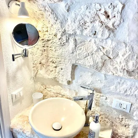 Relais Grottone Bed & Breakfast Ostuni Exterior photo