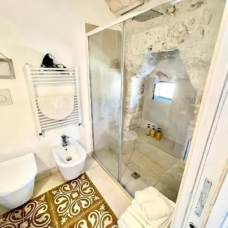 Relais Grottone Bed & Breakfast Ostuni Exterior photo
