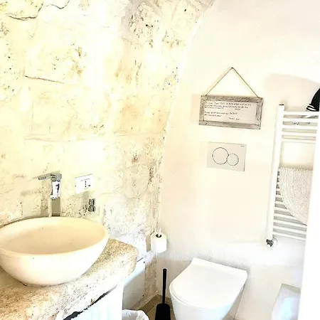 Relais Grottone Bed & Breakfast Ostuni Exterior photo