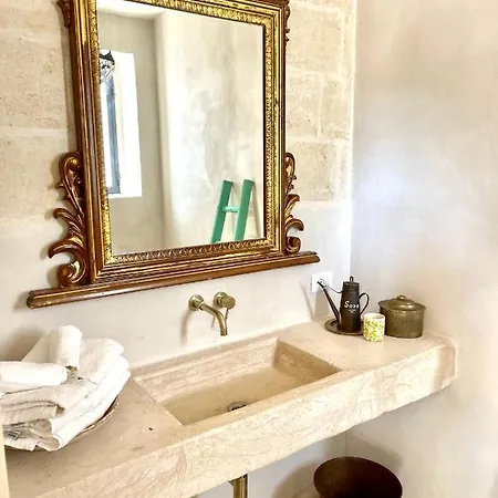 Relais Grottone Bed & Breakfast Ostuni Exterior photo
